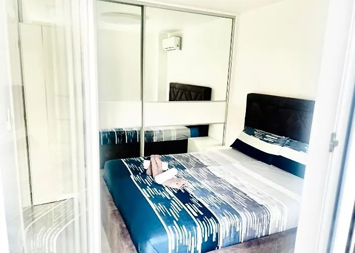 아파트 With Swimming Pool Lagotto 트로기르